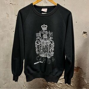 Vintage 1980s WorldPro Canada Niagara Falls Black Crest Logo Crewneck Large L